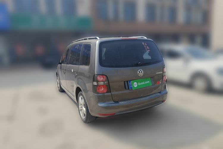 Used Volkswagen Touran 2013 1.4T Manual Fashion Edition 5 Seats Rear Left 45 Deg