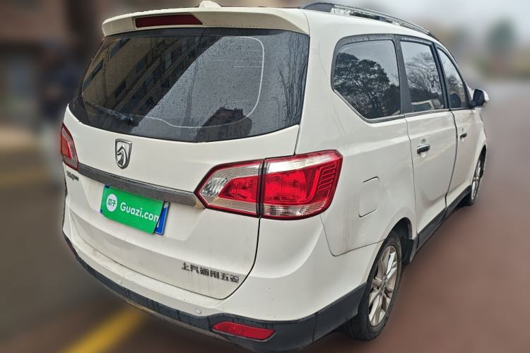 Used Baojun 730 2014 1.5L Manual Luxury Navigation ESP Version 7 Seats
