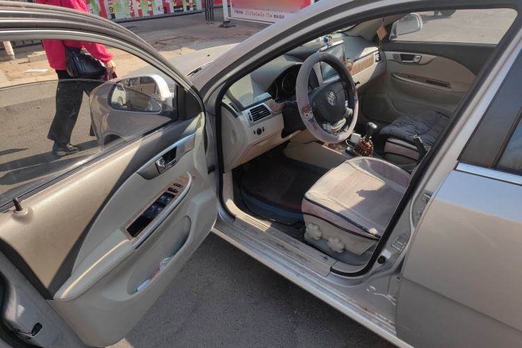 Used Buick Excelle 2015 1.5L Manual Classic Trim