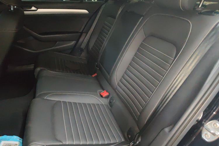 Used Volkswagen Magotan 2020 280TSI DSG Comfort Edition Left Rear Seat