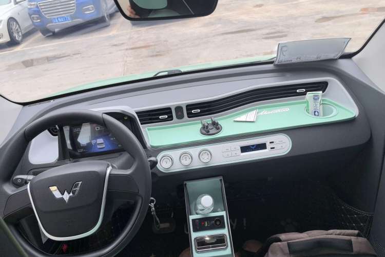 Used Wuling Hongguang MINIEV 2021 Macaron Premium Model – Lithium Iron Phosphate