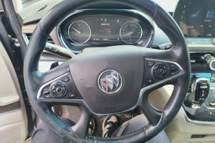 Used Buick GL8 2020 Land Business Class 652T Luxury Model Steering Wheel