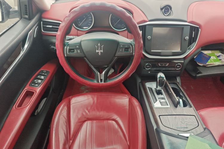 Used Maserati Ghibli 2014 3.0T Standard Edition Steering Wheel