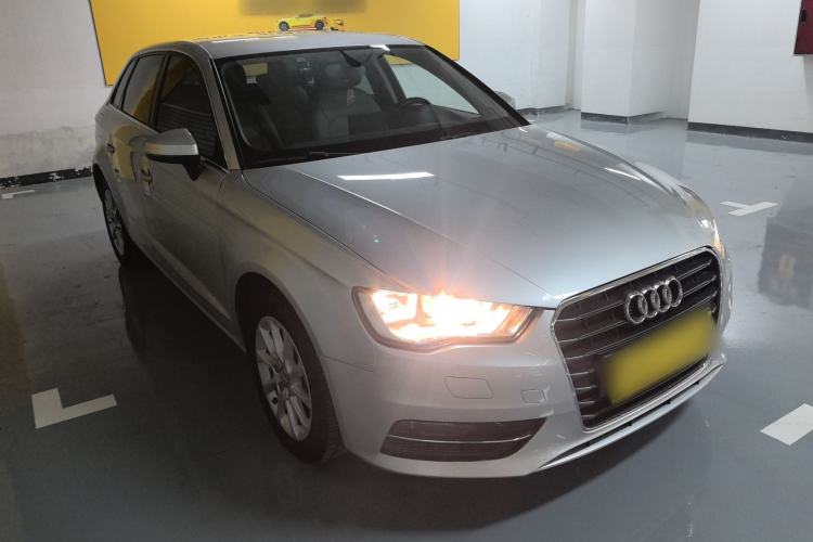 Used Audi A3 2014 Sportback 35 TFSI Automatic Ambition Edition Front Right 45 Deg