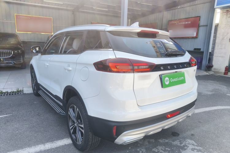 Used Geely Auto Emgrand X7 Sport 2022 1.8TD DCT Zhiya Trim