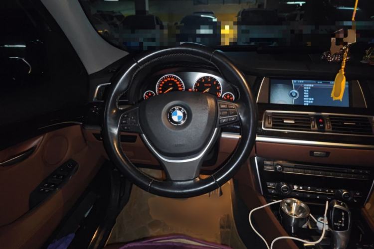 Used BMW 5 Series GT 2010 535i Luxury Edition Steering Wheel