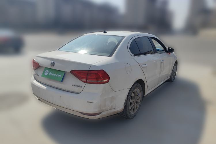 Used Volkswagen Lavida 2015 1.6L Automatic Comfort Edition
