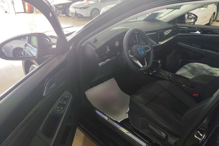 Used Volkswagen Passat New Energy 2025 430 PHEV Hybrid Business Edition Driver Seat