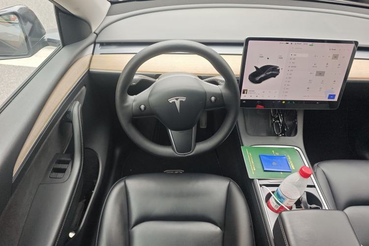 Used Tesla Model Y 2021 Long-Range All-Wheel-Drive Version