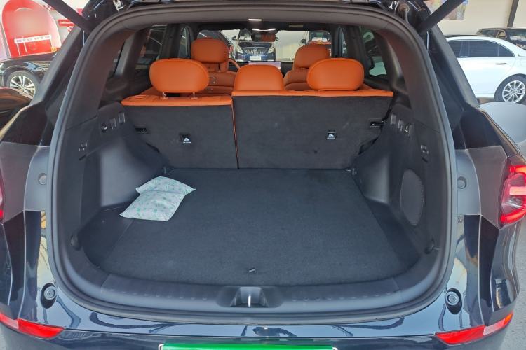 Used CHANGAN NEVO Q07 2025 215 Flagship PLUS Trunk