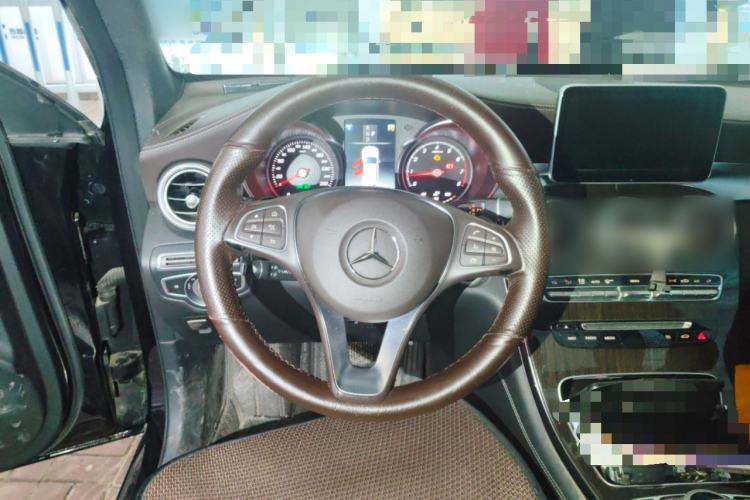 Used Mercedes-Benz GLC 2019 GLC 260 L 4MATIC Dynamic Model