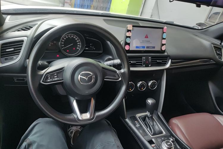 Used Mazda CX-4 2018 2.0L Automatic Two-Wheel Drive Blue Sky Dynamic Version China VI Standard
