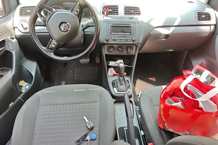 Used Volkswagen Polo 2016 1.6L Automatic Comfort Model