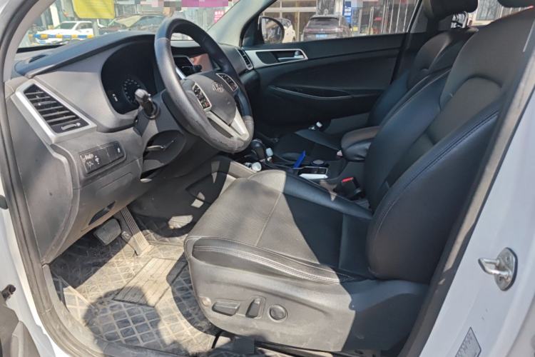 Used Hyundai Tucson 2015 1.6T Dual-Clutch Two-Wheel-Drive Smart Model
