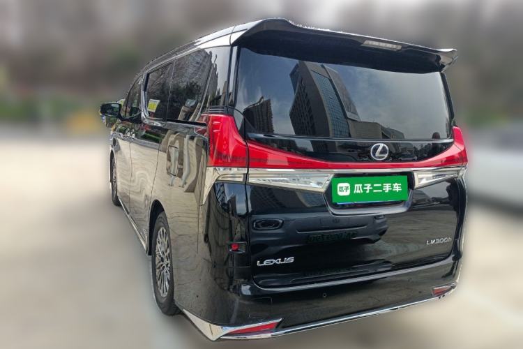 Used Lexus LM 2020 300h Four-Seat Grand Edition
