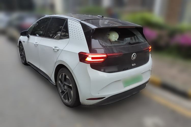 Used Volkswagen ID.3 2022 Active Pure Intelligent Enjoyment Edition Rear Left 45 Deg