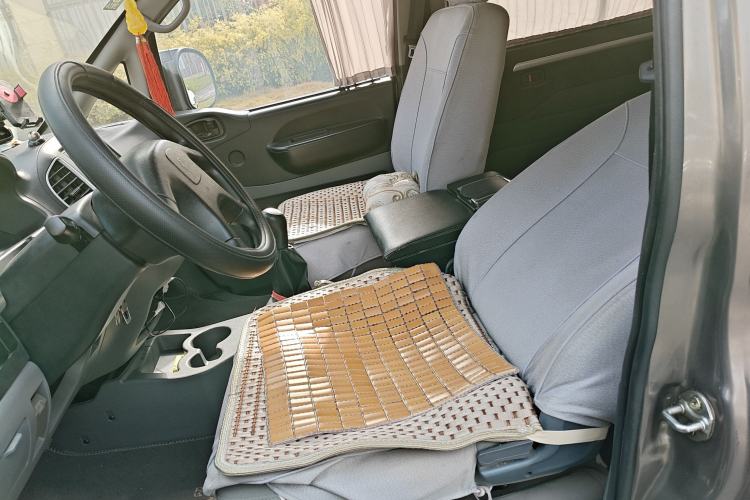 Used FORTHING Lingzhi 2014 V3 1.5L 7-Seater Standard Model II Left Front Seat