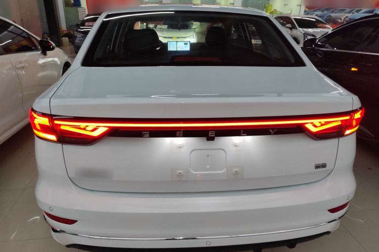 Used Geely Auto Emgrand 2026 Model 4th Generation 4 Millionth Anniversary Edition 1.5L CVT Feiyue Edition
