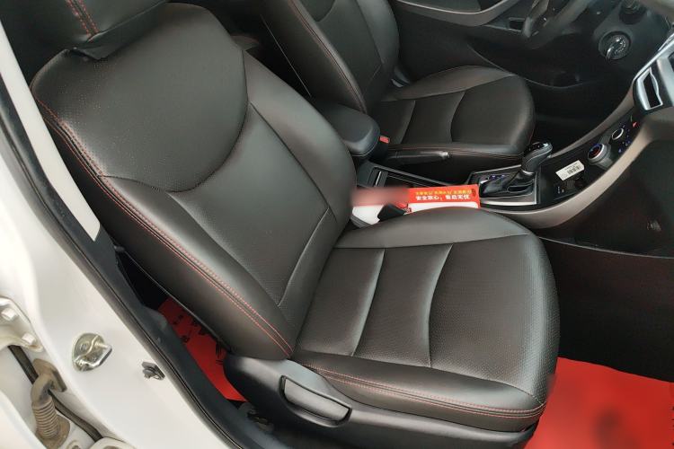 Used Hyundai Elantra (5th Generation / Langdong) 2016 1.6L Automatic Smart Version Right Front Seat