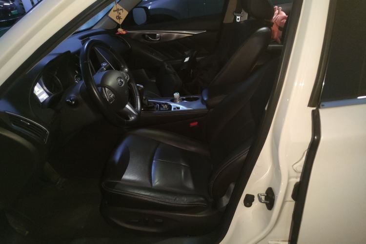 Used Infiniti Q50L 2016 2.0T Enjoyment Edition
