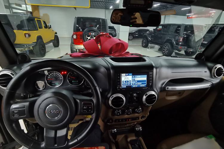 Used Jeep Wrangler 2013 3.6L Sahara Four-Door Edition