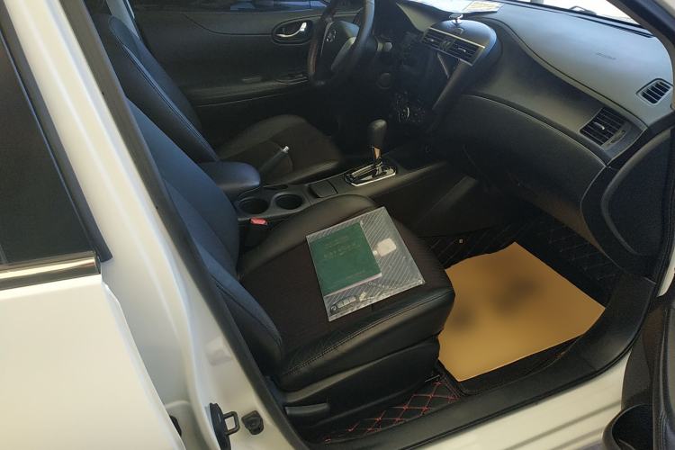 Used Nissan Tiida 2011 1.6L CVT Smart Version