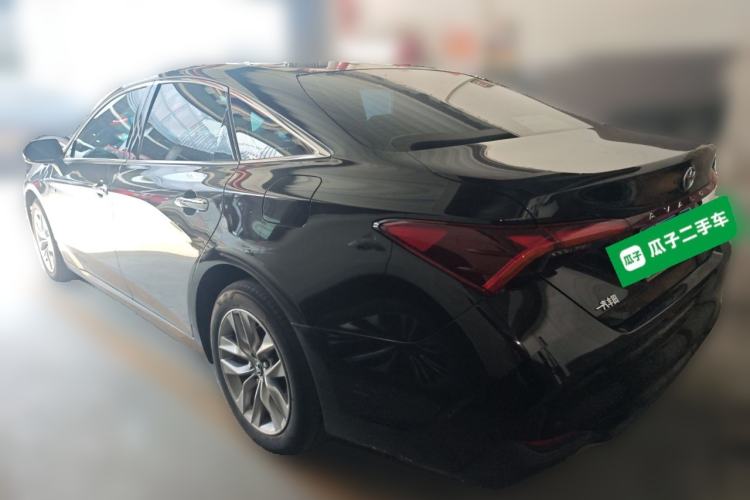 Used Toyota Avalon 2019 Dual-Engine 2.5L Luxury Edition China VI Standard