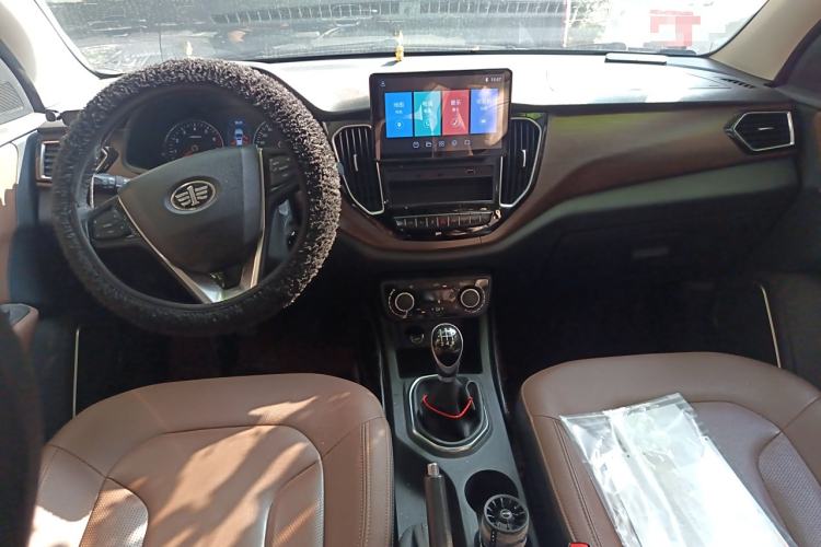 Used FAW Senya R7 2016 1.6L Manual Smart Version