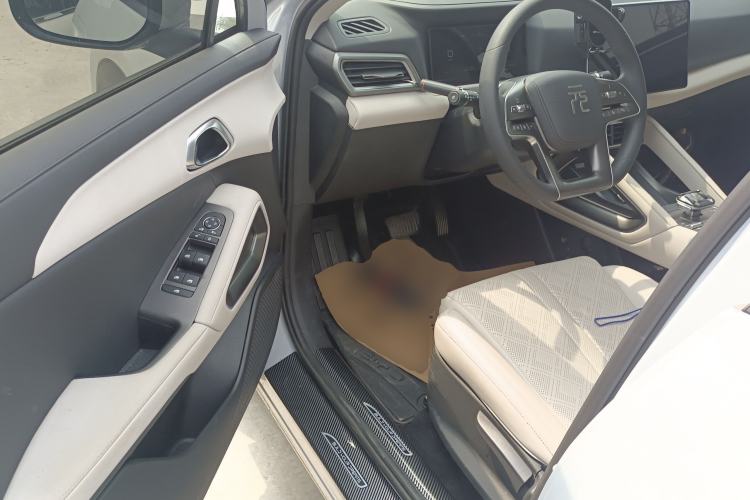 Used BYD Yuan UP 2024 401KM Leading Edition