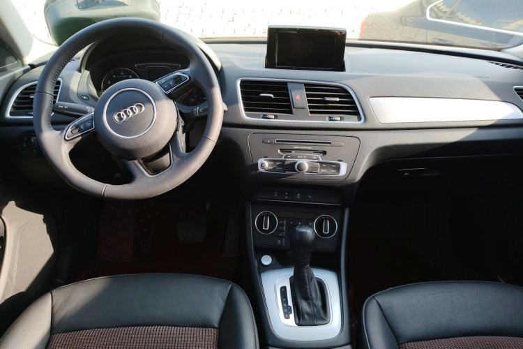 Used Audi Q3 2017 30 TFSI Fashion Model

