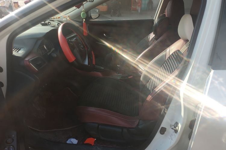 Used Nissan Lannia 2016 1.6L CVT Smart Cool Edition Left Front Seat