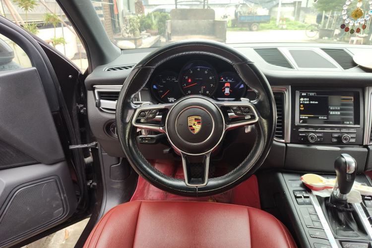 Used Porsche Macan 2014 Macan 2.0T Steering Wheel