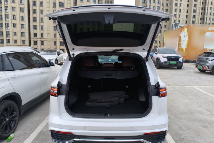 Used Geely Auto Monjaro L 2021 2.0TD DCT EVO Two-Wheel Drive Smart Luxury Version Trunk