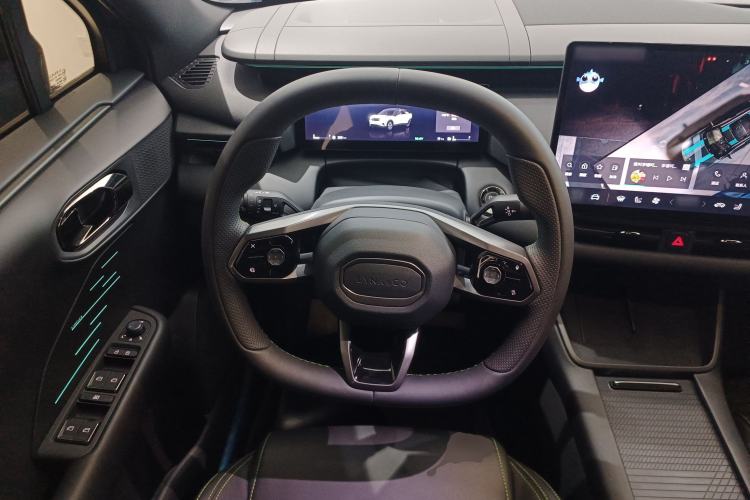 Used Lynk & Co 06 EM-P 2023 EM-P 126 Long-Range Halo