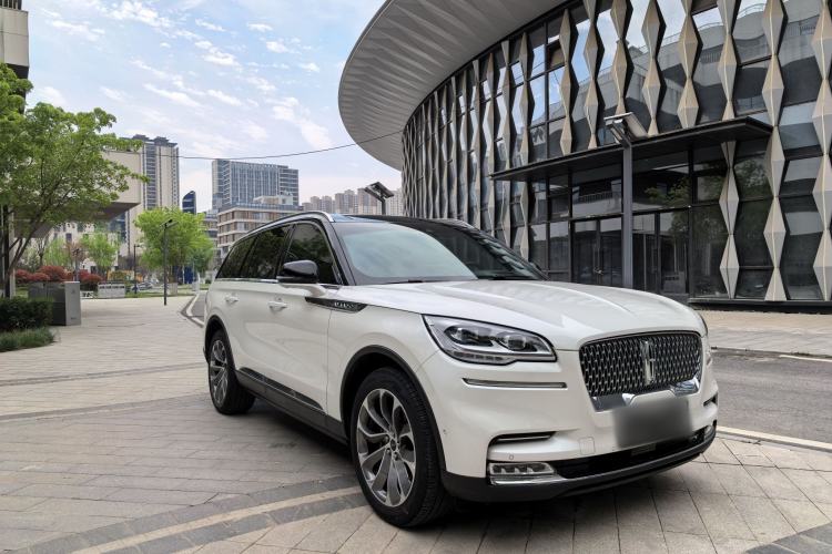 Used Lincoln Aviator 2020 3.0T V6 All-Wheel Drive Executive Version
