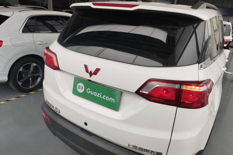 Used Wuling Hongguang S3 2018 1.5L Manual Comfort Model China V Standard
