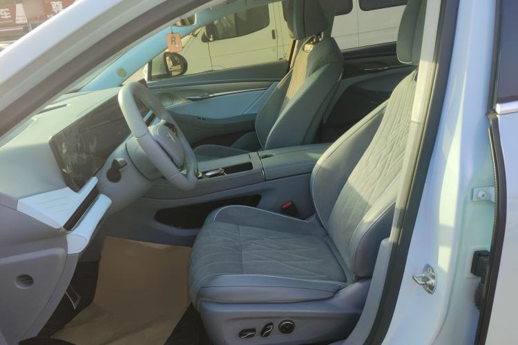 Used VOYAH PASSION 2023 Four-Wheel Drive Standard Edition
