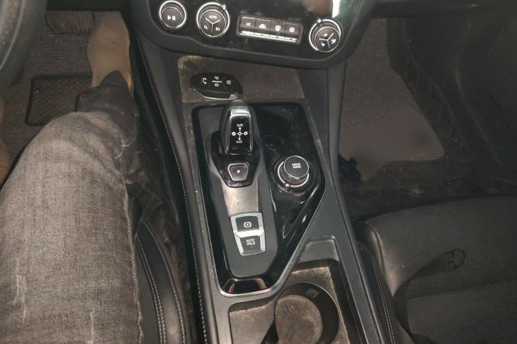 Used Lynk & Co 03 2022 1.5TD DCT JingPro Gear Lever