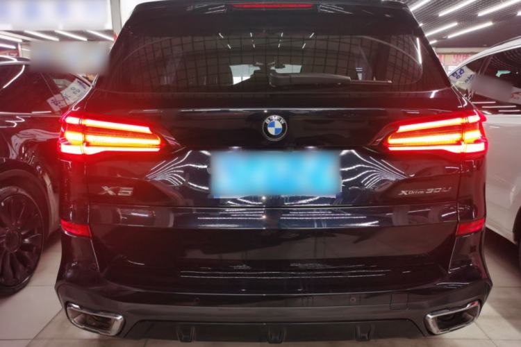 Used BMW X5 2022 Restyled xDrive 30Li Luxury Version M Sport Package