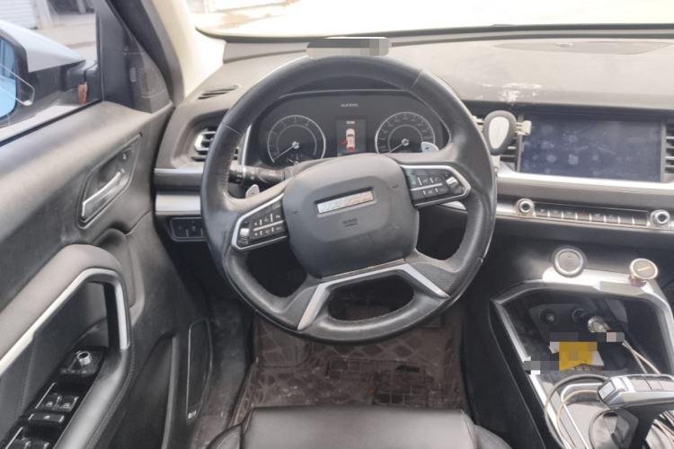 Used Haval H6 2017 Red Label 2.0T Automatic Two-Wheel Drive ZhiShang Model