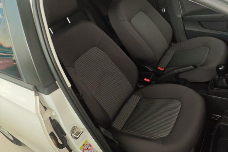 Used Volkswagen Santana 2016 1.6L Manual Fashion Edition Right Front Seat