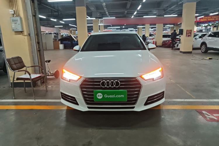 Used Audi A4L 2018 30th Anniversary Edition 40 TFSI Trendy Model