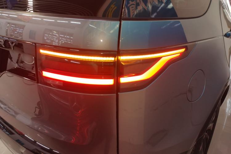 Used Land Rover Discovery 2021 360 PS R-Dynamic S
