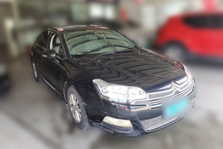 Used Citroen C5 2014 2.0L Automatic Zunyue Model Front Right 45 Deg