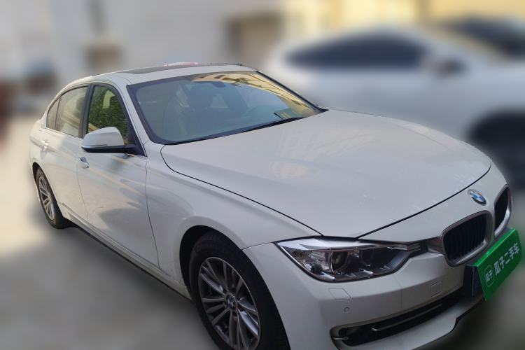 Used BMW 3 Series 2014 320Li Fashion Model Front Right 45 Deg