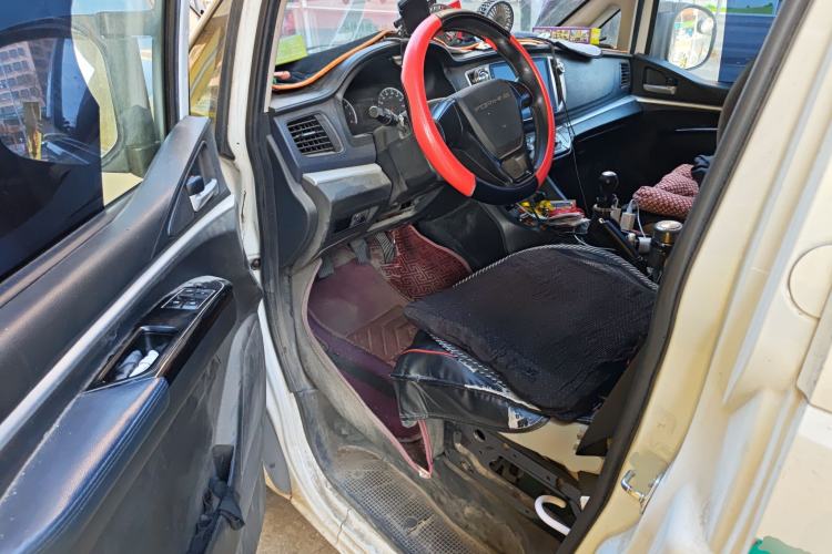 Used FORTHING Lingzhi 2022 M5L 1.6L Utility Model 7 Seats