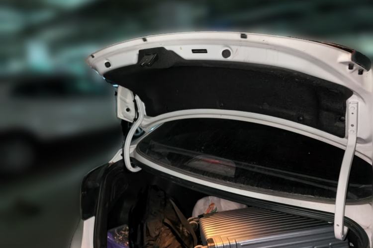 Used Hyundai Elantra (5th Generation / Langdong) 2016 1.6L Automatic Prestige Model Trunk