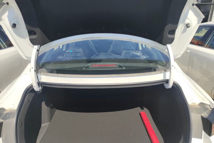 Used CHANGAN Eado 2025 Blue Whale 1.5T 500Bar Prestige Model
