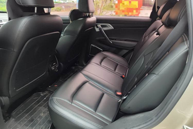 Used Geely Auto Emgrand X7 Sport 2016 1.8TD Automatic Smart Connectivity Version Left Rear Seat