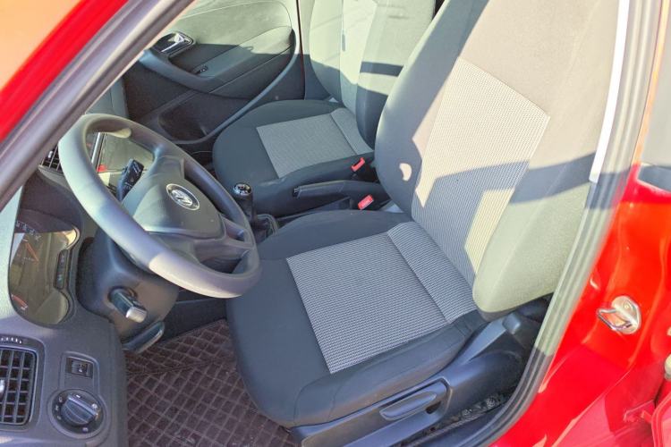 Used Volkswagen Polo 2016 1.4L Manual Fashion Model
